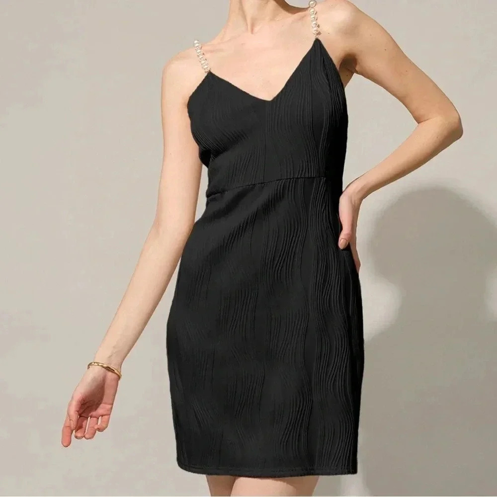 NWT Rihoas Black Water Ripple‎ Textured Pearl Strap Mini Dress in Black
